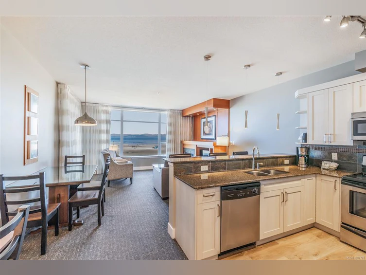 214/213D-181 Beachside Drive, Parksville, BC, V9P 2H5 - 3