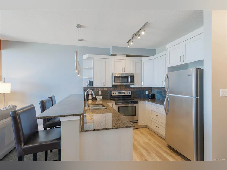 214/213D-181 Beachside Drive, Parksville, BC, V9P 2H5 - 11