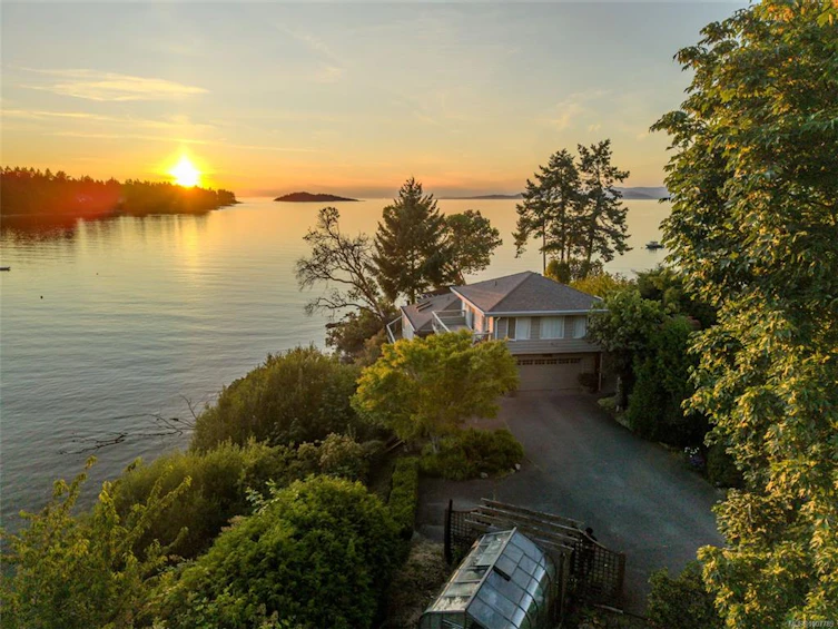 1545 Dorcas Point Road, Nanoose, BC, V9P 9B4