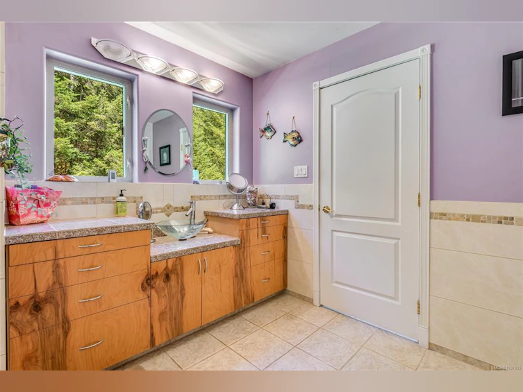 23 Sayward Road, Kelsey Bay/Sayward, BC, V0P 1R0 - 30