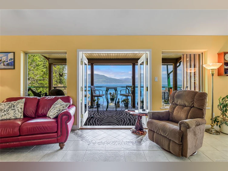 23 Sayward Road, Kelsey Bay/Sayward, BC, V0P 1R0 - 6
