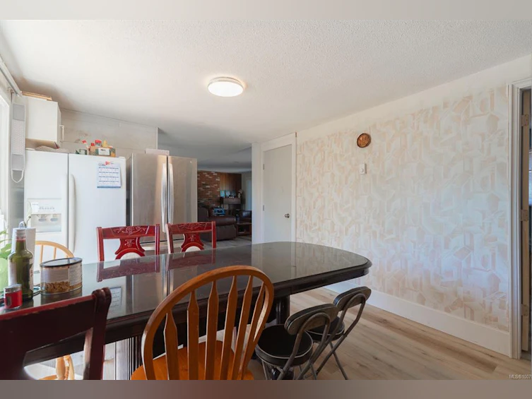 7405 Lantzville Road, Nanaimo, BC, V0R 2H0 - 9