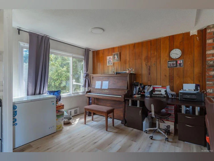 7405 Lantzville Road, Nanaimo, BC, V0R 2H0 - 4