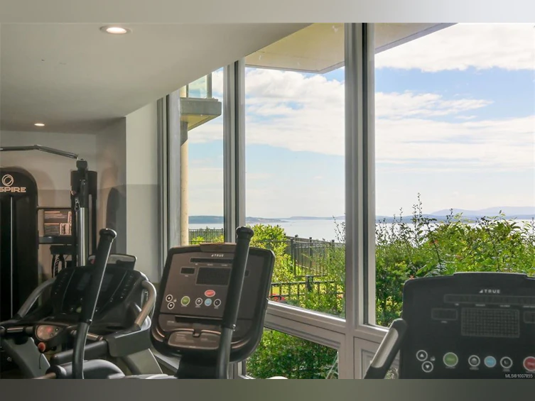 202-5388 Hill Rise Terrace, Saanich, BC, V8Y 3K2 - 55