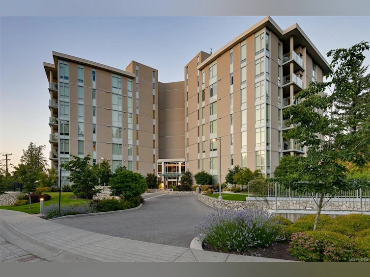 202-5388 Hill Rise Terrace, Saanich, BC, V8Y 3K2 - 61