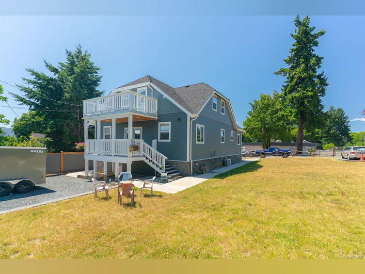 3807 5th Avenue, Port Alberni, BC, V9Y 4K5 - 3