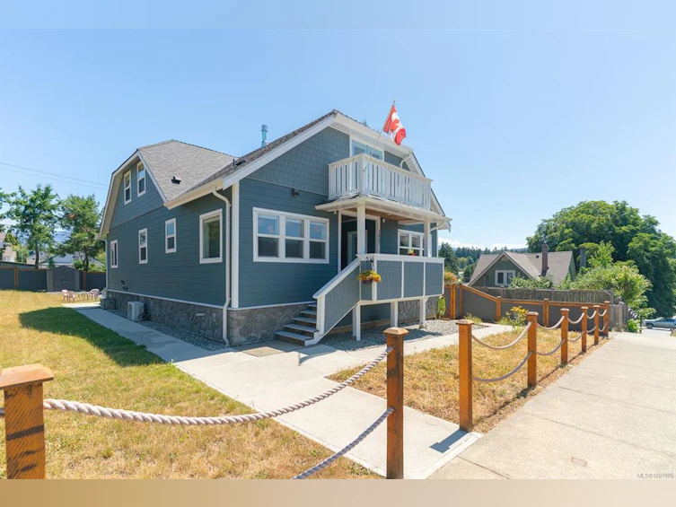 3807 5th Avenue, Port Alberni, BC, V9Y 4K5