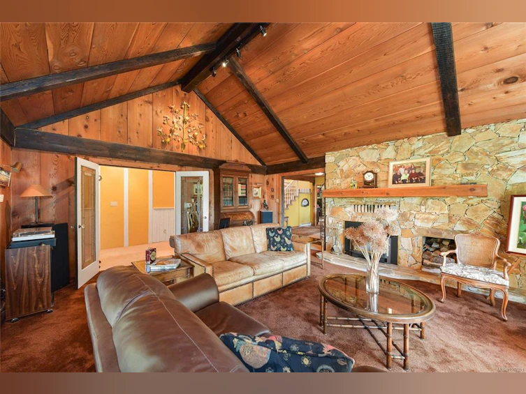 1695 Cultra Avenue, Central Saanich, BC, V8M 1T1 - 6