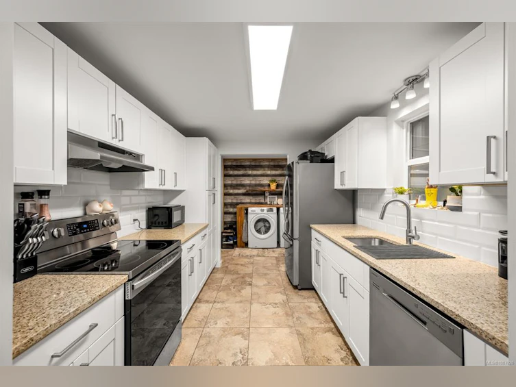 1770 Holmstrom Road, Campbell River, BC, V9W 3T3 - 6