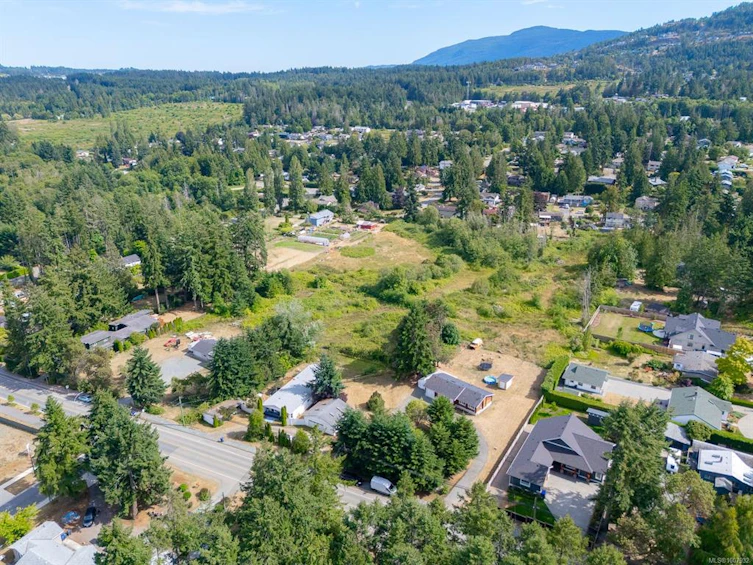 7405/7425 Lantzville Road, Nanaimo, BC, V0R 2H0 - 2