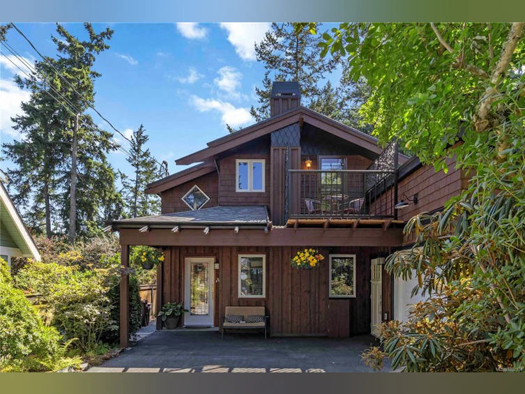 10937 Madrona Drive, North Saanich, BC, V8L 5P2