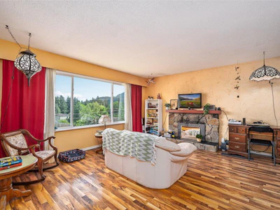 540 Macmillan Drive - 4