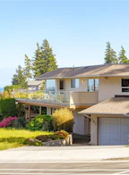 303 Lagoon Road