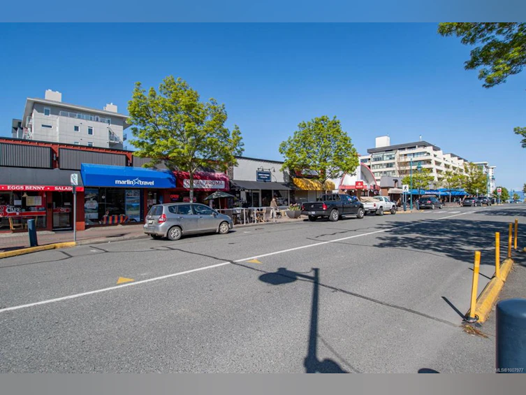 206-9945 Fifth Street, Sidney, BC, V8L 2V6 - 48
