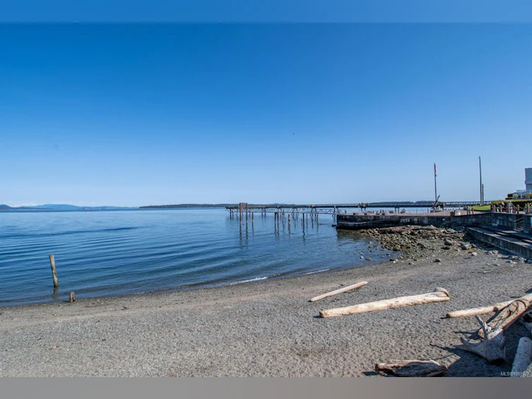 206-9945 Fifth Street, Sidney, BC, V8L 2V6 - 49
