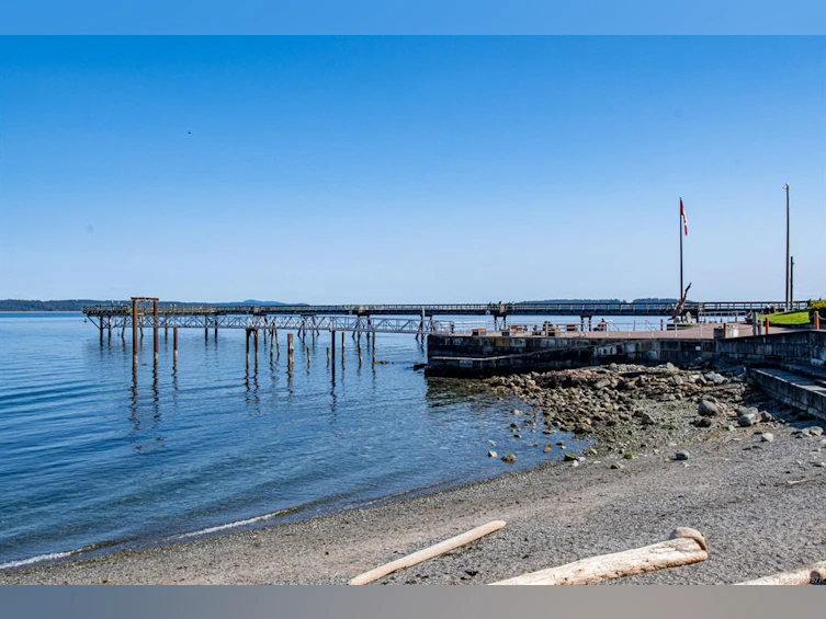 206-9945 Fifth Street, Sidney, BC, V8L 2V6 - 50