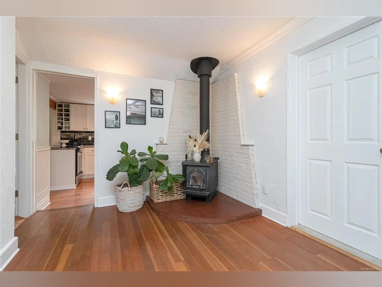 2945 Colquitz Avenue, Saanich, BC, V9A 2M2 - 9