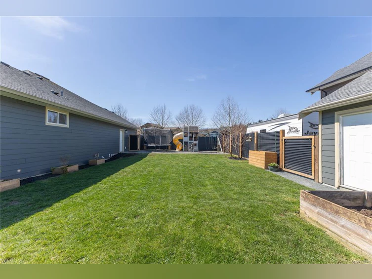 302 Maryland Road, Campbell River, BC, V9W 0A5 - 36