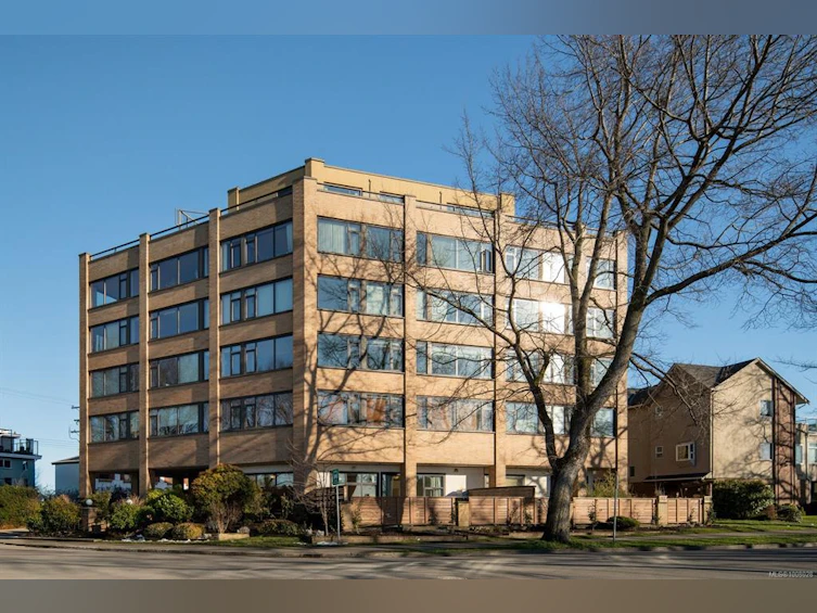 404-104 Dallas Road, Victoria, BC, V8V 1A3 - 2