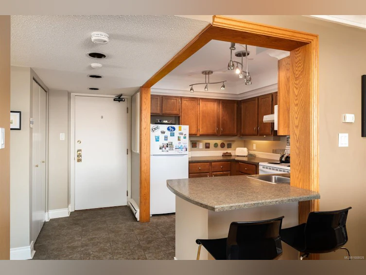 404-104 Dallas Road, Victoria, BC, V8V 1A3 - 12