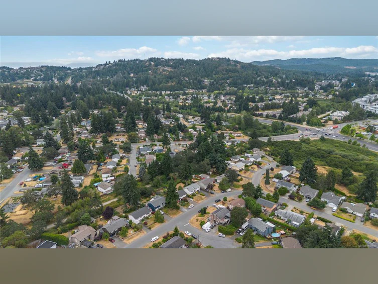 2989 Charlotte Drive, Colwood, BC, V9B 4L9 - 40