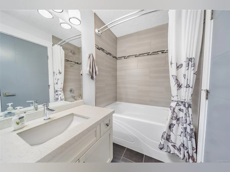 3122 Sweet Place, Port Alberni, BC, V9Y 2B6 - 43