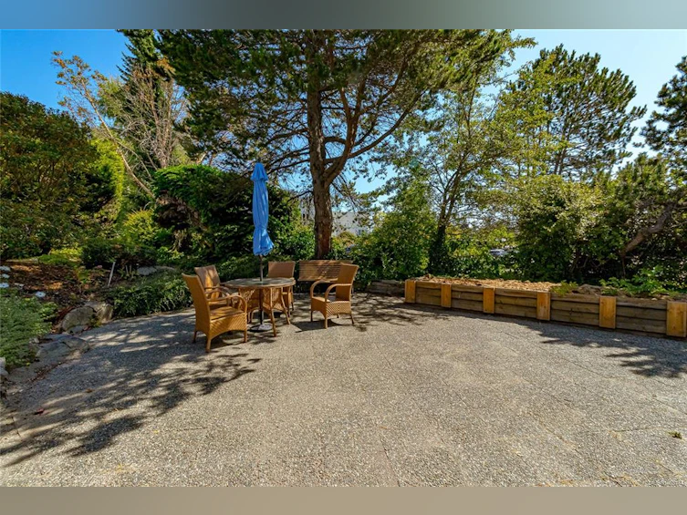 301-2040 White Birch Road, Sidney, BC, V8L 2R1 - 26