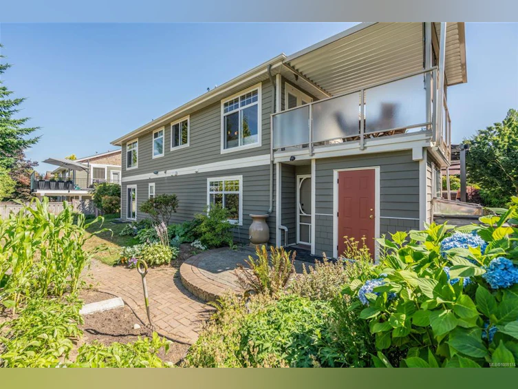 187 Saturna Drive, Qualicum Beach, BC, V9K 2P5 - 11