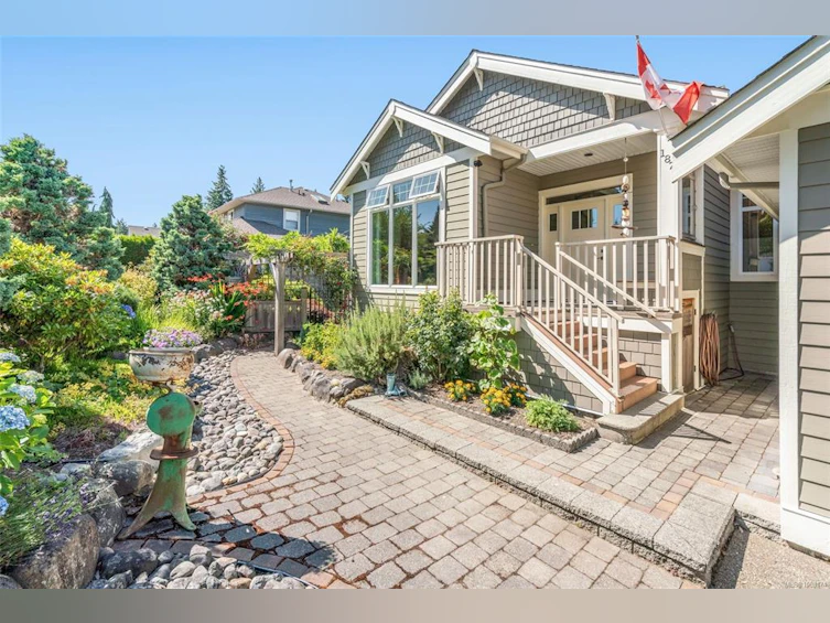 187 Saturna Drive, Qualicum Beach, BC, V9K 2P5 - 12