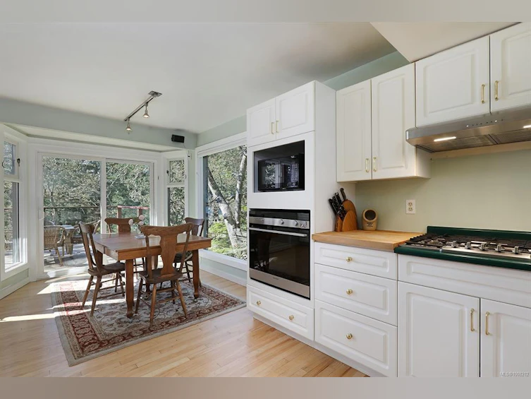 2399 Garry Oak Drive, Nanoose, BC, V9P 9G1 - 4