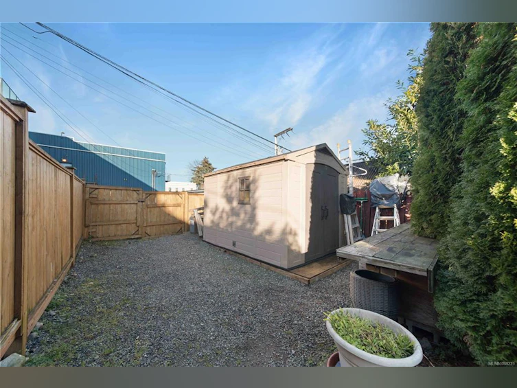 28 Roberts Street, Ladysmith, BC, V9G 1B1 - 31