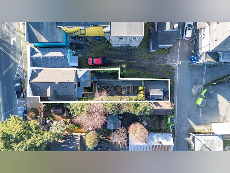 28 Roberts Street, Ladysmith, BC, V9G 1B1 - 9