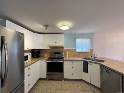 401 Conuma Drive - 4