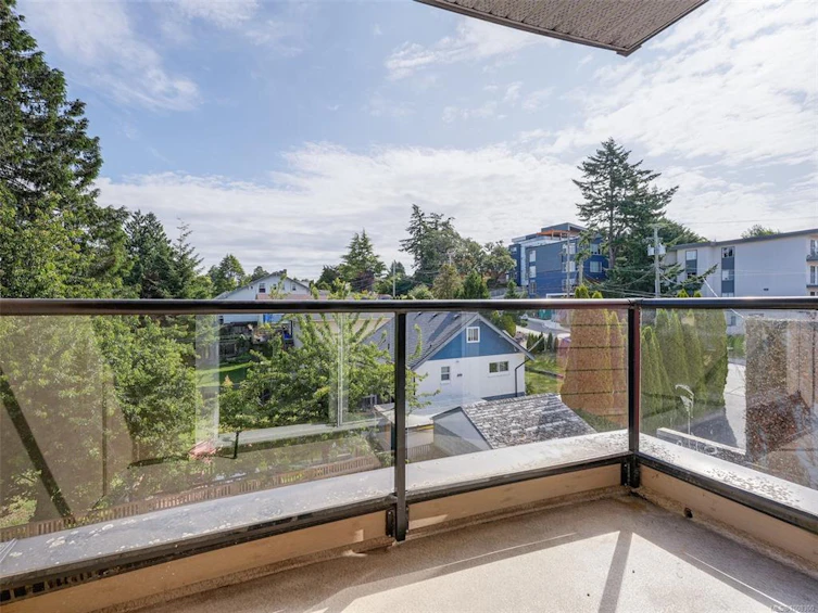 303-76 W Gorge Road, Saanich, BC, V9A 1M1 - 16