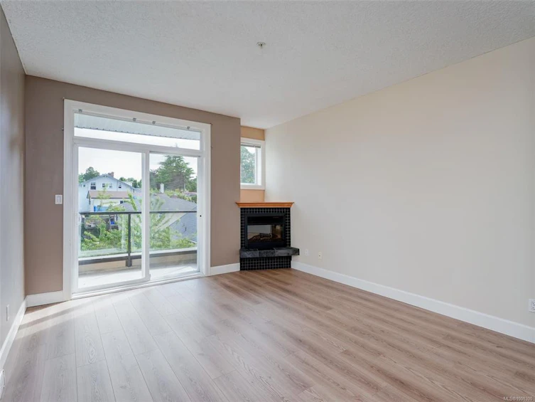303-76 W Gorge Road, Saanich, BC, V9A 1M1 - 4
