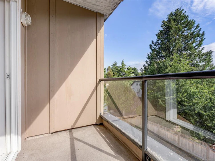 303-76 W Gorge Road, Saanich, BC, V9A 1M1 - 18