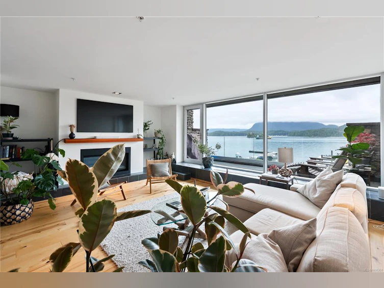 203-368 Main Street, Tofino, BC, V0R 2Z0 - 18