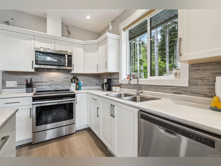 3838 Trailhead Drive, Sooke, BC, V9Z 1L1 - 15