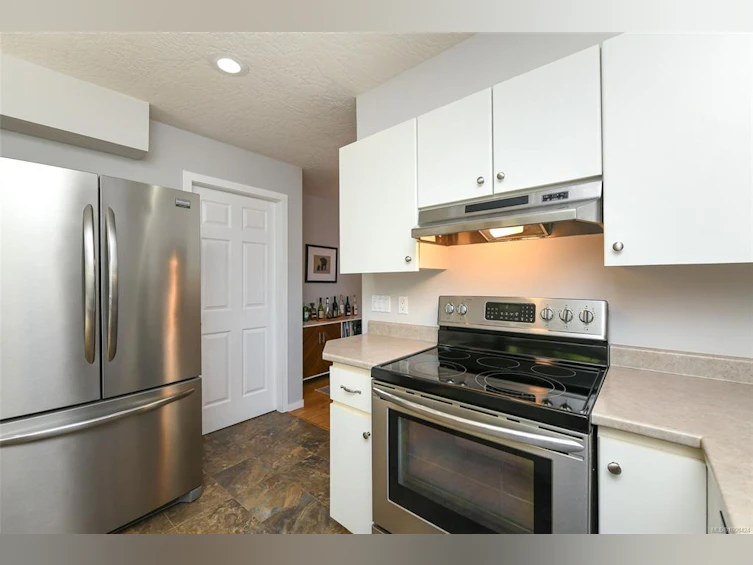 A-2560 1st Street, Courtenay, BC, V9N 8Z3 - 19