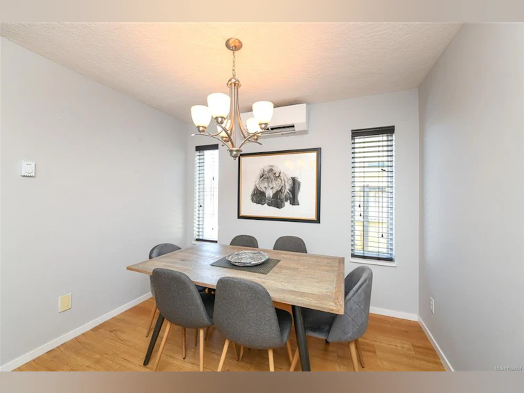 A-2560 1st Street, Courtenay, BC, V9N 8Z3 - 18