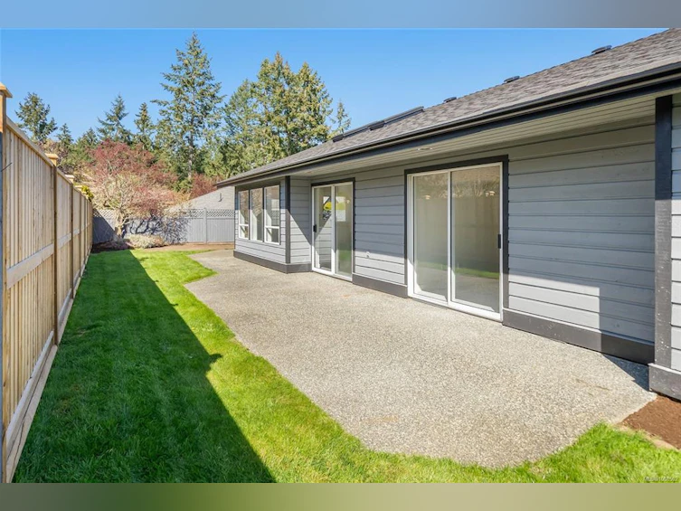 704 Sutton Place, Qualicum Beach, BC, V9K 2B9 - 22
