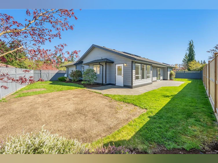 704 Sutton Place, Qualicum Beach, BC, V9K 2B9 - 24