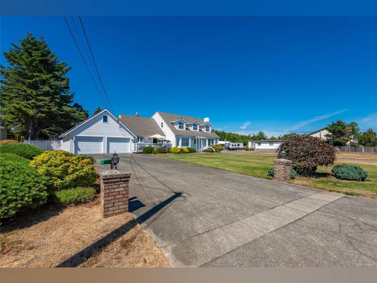 3816 S South Island Highway, Campbell River, BC, V9H 1M6 - 49