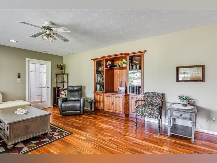 3816 S South Island Highway, Campbell River, BC, V9H 1M6 - 21