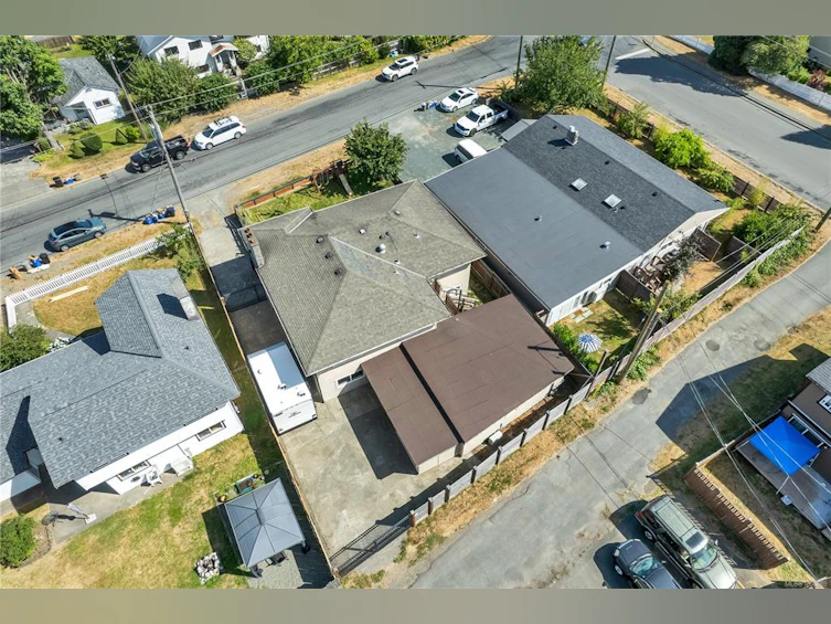 521 6th Avenue, Campbell River, BC, V9W 3Z6 - 75