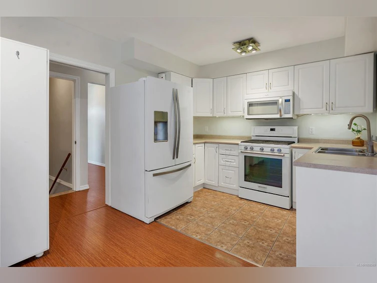 521 6th Avenue, Campbell River, BC, V9W 3Z6 - 10