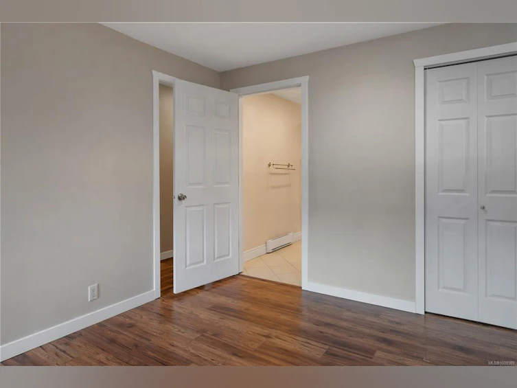521 6th Avenue, Campbell River, BC, V9W 3Z6 - 46