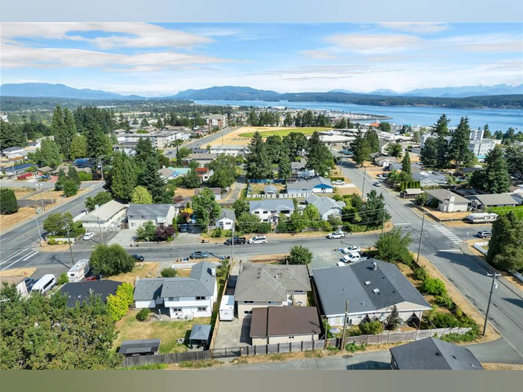 521 6th Avenue, Campbell River, BC, V9W 3Z6 - 74