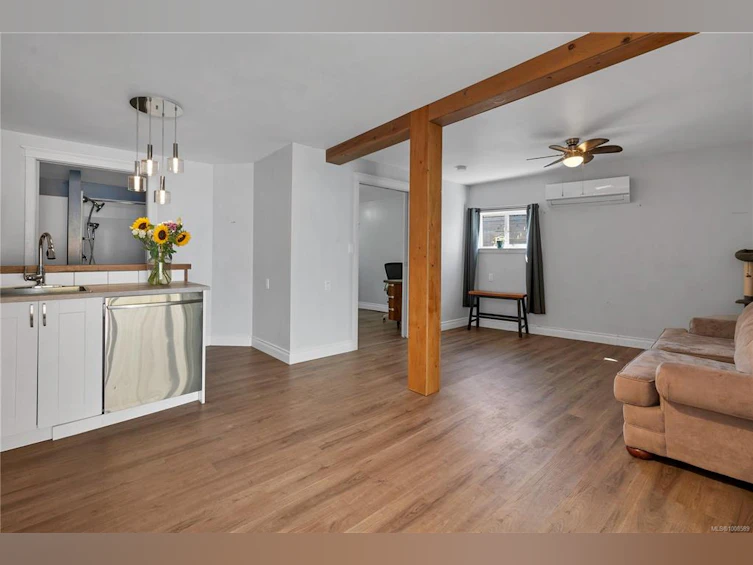 521 6th Avenue, Campbell River, BC, V9W 3Z6 - 57