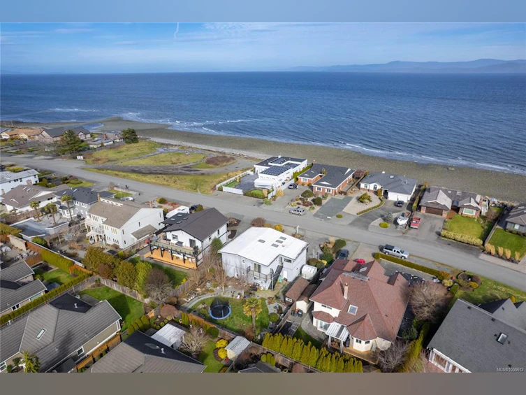 1682 Admiral Tryon Boulevard, French Creek, BC, V9P 1Y1 - 52